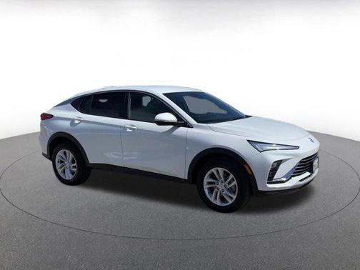 Summit White 2025 Buick Envista Preferred FWD