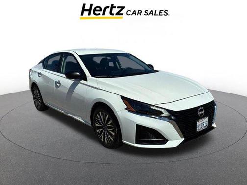 Glacier White 2025 Nissan Altima SV FWD