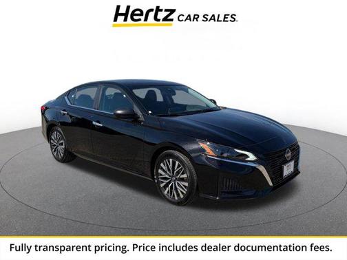Super Black 2025 Nissan Altima SV FWD