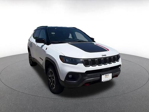 Bright White Clearcoat 2025 Jeep Compass Trailhawk