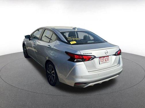 Brilliant Silver Metallic 2025 Nissan Versa 1.6 SV