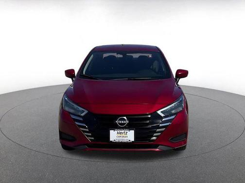 Scarlet Ember Tintcoat 2025 Nissan Versa 1.6 SV