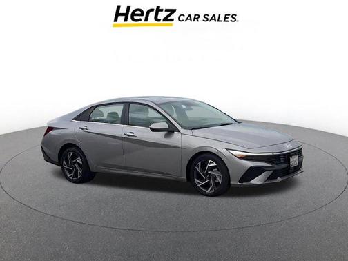 2025 Hyundai ELANTRA SEL