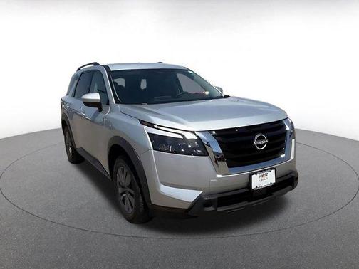 Brilliant Silver Metallic 2025 Nissan Pathfinder SV FWD