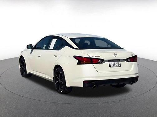 2025 Nissan Altima SR FWD