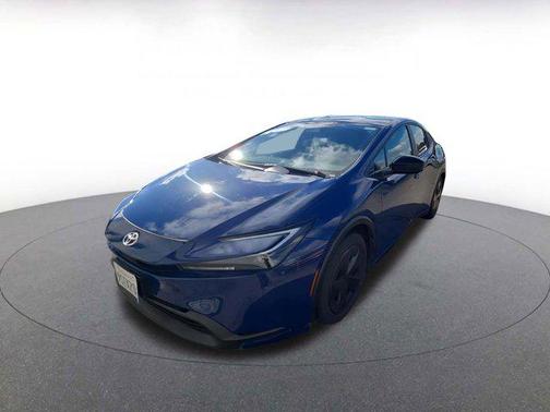 2025 Toyota Prius LE