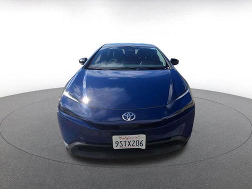 2025 Toyota Prius LE