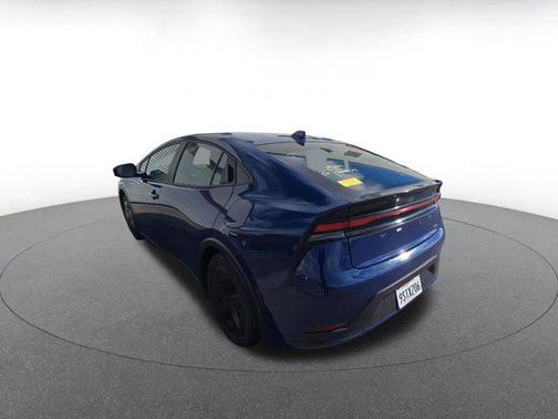 2025 Toyota Prius LE