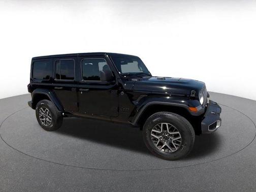 Black Clearcoat 2025 Jeep Wrangler 4-Door Sahara 4x4