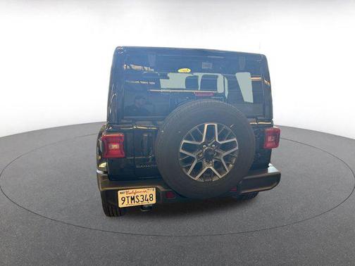 Black Clearcoat 2025 Jeep Wrangler 4-Door Sahara 4x4