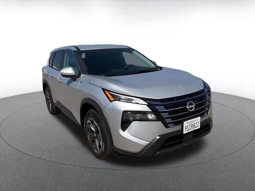 Brilliant Silver Metallic 2025 Nissan Rogue SV