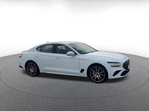 2025 Genesis G70 2.5T RWD