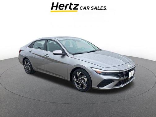 2025 Hyundai ELANTRA SEL
