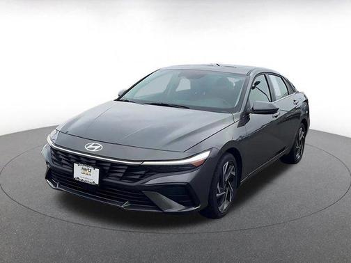 2025 Hyundai ELANTRA SEL