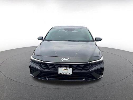 2025 Hyundai ELANTRA SEL