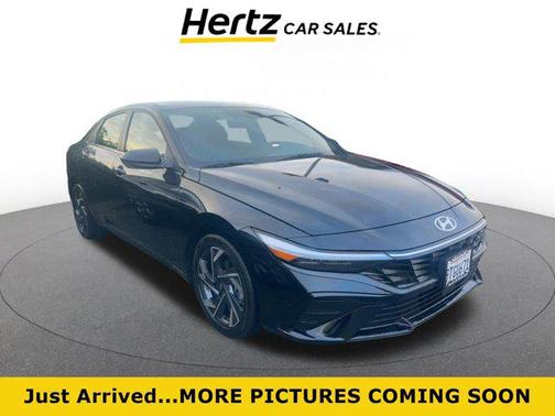 2025 Hyundai ELANTRA SEL
