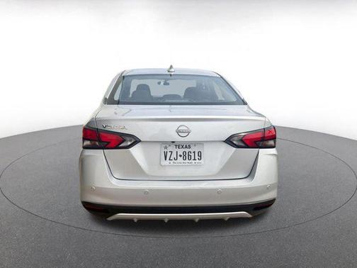 Brilliant Silver Metallic 2025 Nissan Versa 1.6 SV