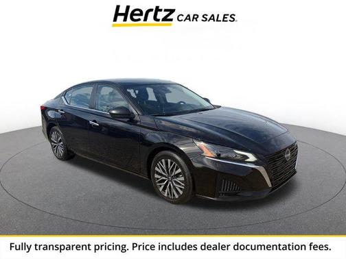 Super Black 2025 Nissan Altima SV FWD