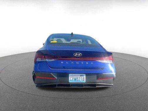 2025 Hyundai ELANTRA SEL