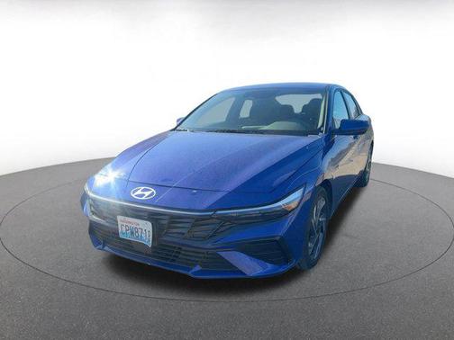 2025 Hyundai ELANTRA SEL