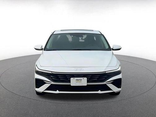 2025 Hyundai ELANTRA SEL