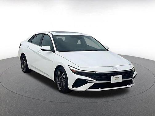 2025 Hyundai ELANTRA SEL