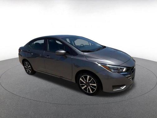 Gun Metallic 2025 Nissan Versa 1.6 SV