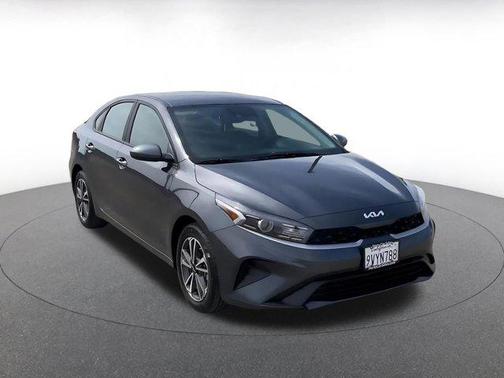 Gravity Gray 2024 Kia Forte LXS