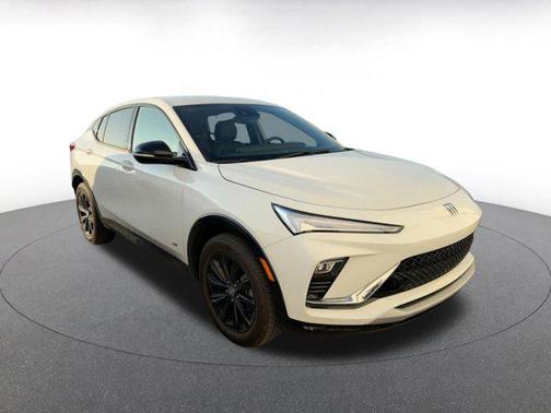 Summit White 2025 Buick Envista Sport Touring FWD