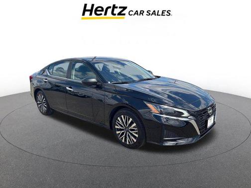 Super Black 2025 Nissan Altima SV FWD
