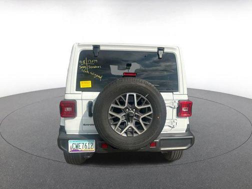 2025 Jeep Wrangler 4-Door Sahara 4x4