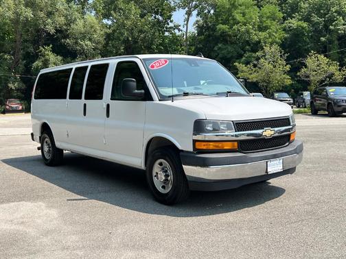 2020 Chevrolet Express 3500 LT