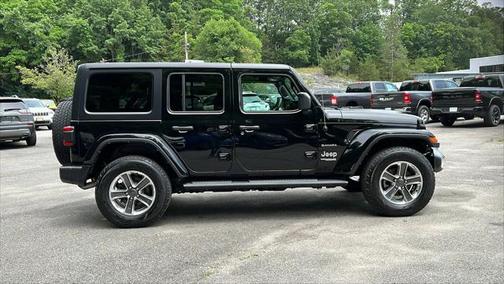 2022 Jeep Wrangler Unlimited Sahara 4x4