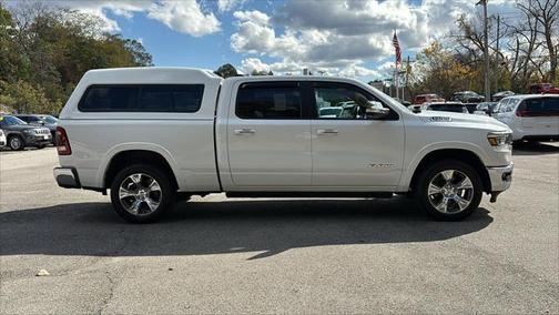 2019 RAM 1500 Laramie Crew Cab 4x4 64' Box