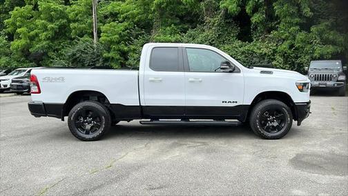 2022 RAM 1500 Big Horn Quad Cab 4x4 64' Box