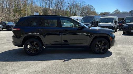 2023 Jeep Grand Cherokee Altitude 4x4