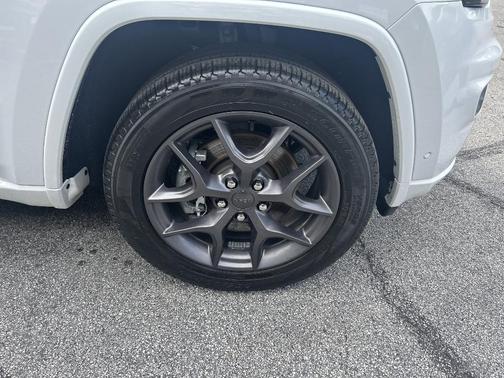 Bright White Clearcoat 2021 Jeep Grand Cherokee Limited