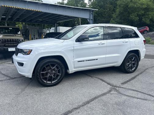 Bright White Clearcoat 2021 Jeep Grand Cherokee Limited