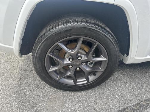 Bright White Clearcoat 2021 Jeep Grand Cherokee Limited