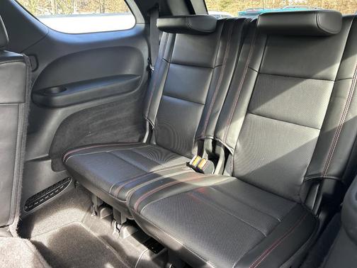 White Knuckle Clearcoat 2023 Dodge Durango GT