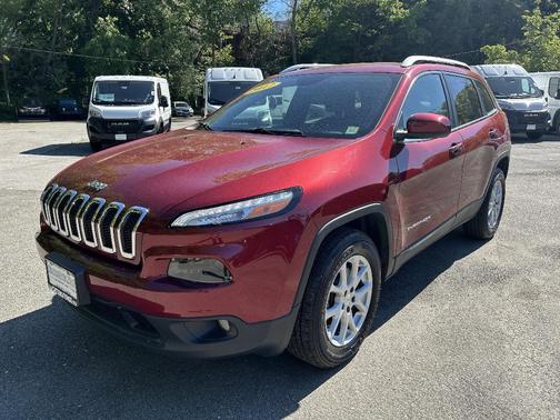 Deep Cherry Red Crystal Pearlcoat 2017 Jeep Cherokee Latitude