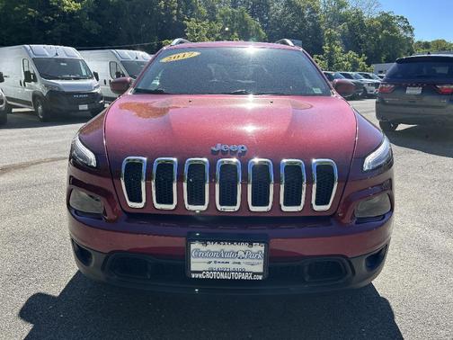 Deep Cherry Red Crystal Pearlcoat 2017 Jeep Cherokee Latitude