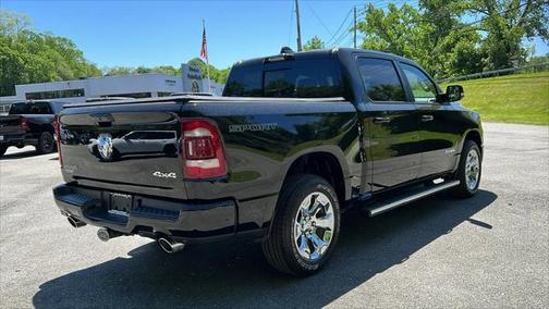 2022 RAM 1500 Big Horn Crew Cab 4x4 57' Box
