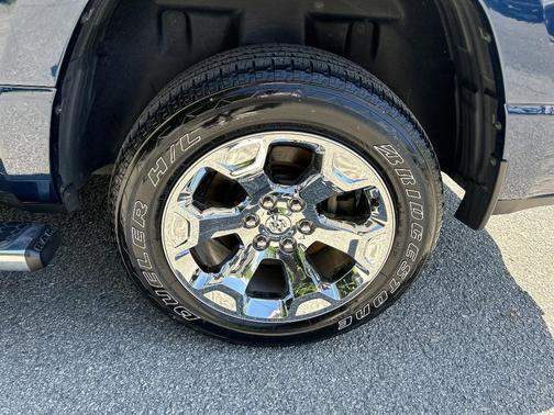 Patriot Blue Pearlcoat 2022 RAM 1500 Big Horn