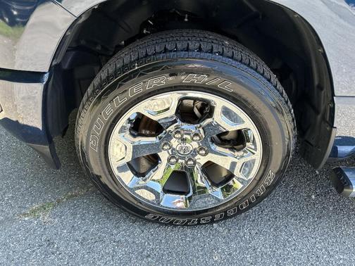 Patriot Blue Pearlcoat 2022 RAM 1500 Big Horn