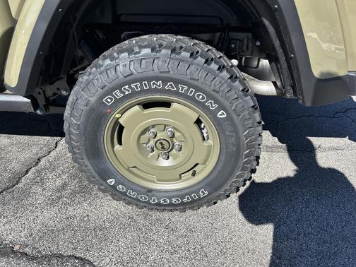 2026 Jeep Gladiator Sport