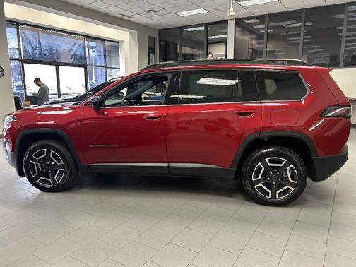 2026 Jeep Cherokee LAREDO/LIMITED