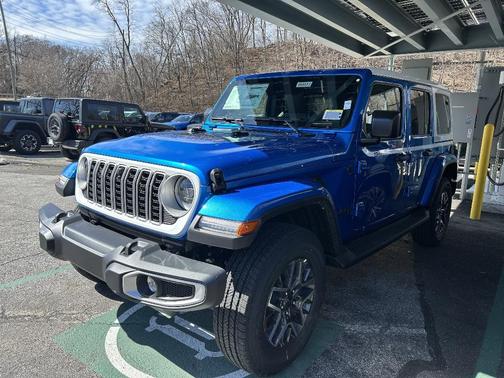 Hydro Blue Pearlcoat 2026 Jeep Wrangler Sahara