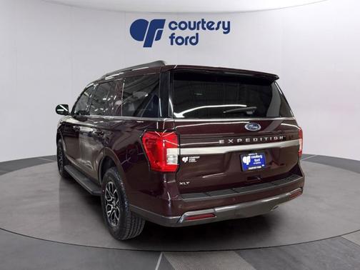 JEWEL RED MET TINTED CC 2023 Ford Expedition XLT