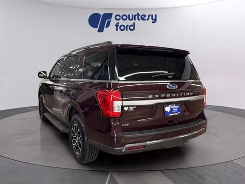 JEWEL RED MET TINTED CC 2023 Ford Expedition XLT